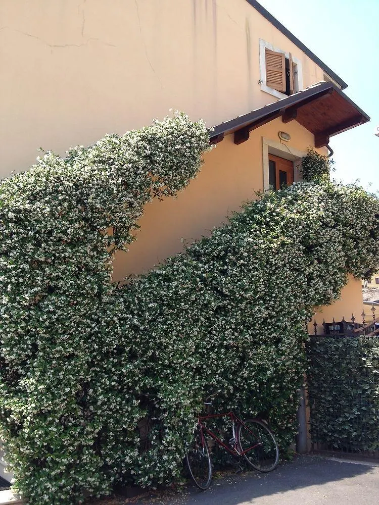 Bed and Breakfast Alloggio La Pesa Poiano Italien